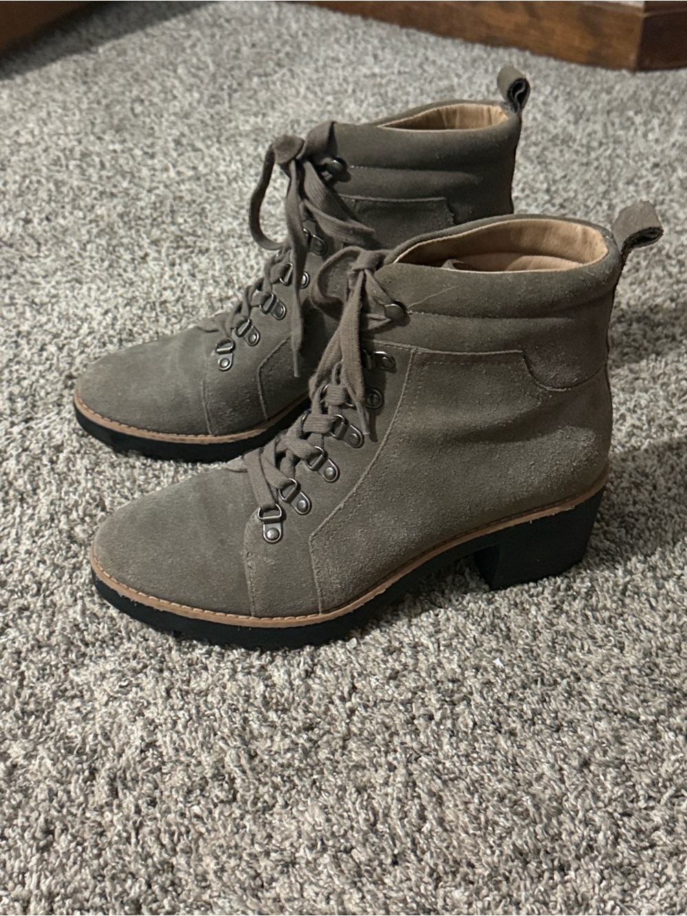 Suede Lace-Up Calson Jadey Hiking Boots